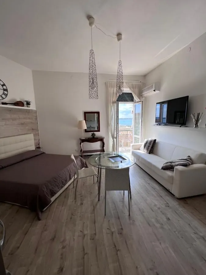 Marconi Sea View Apartments Syracuse